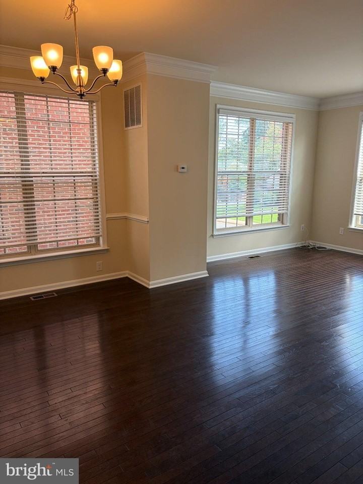 9244 Prescott Ave - Photo 7 of 20