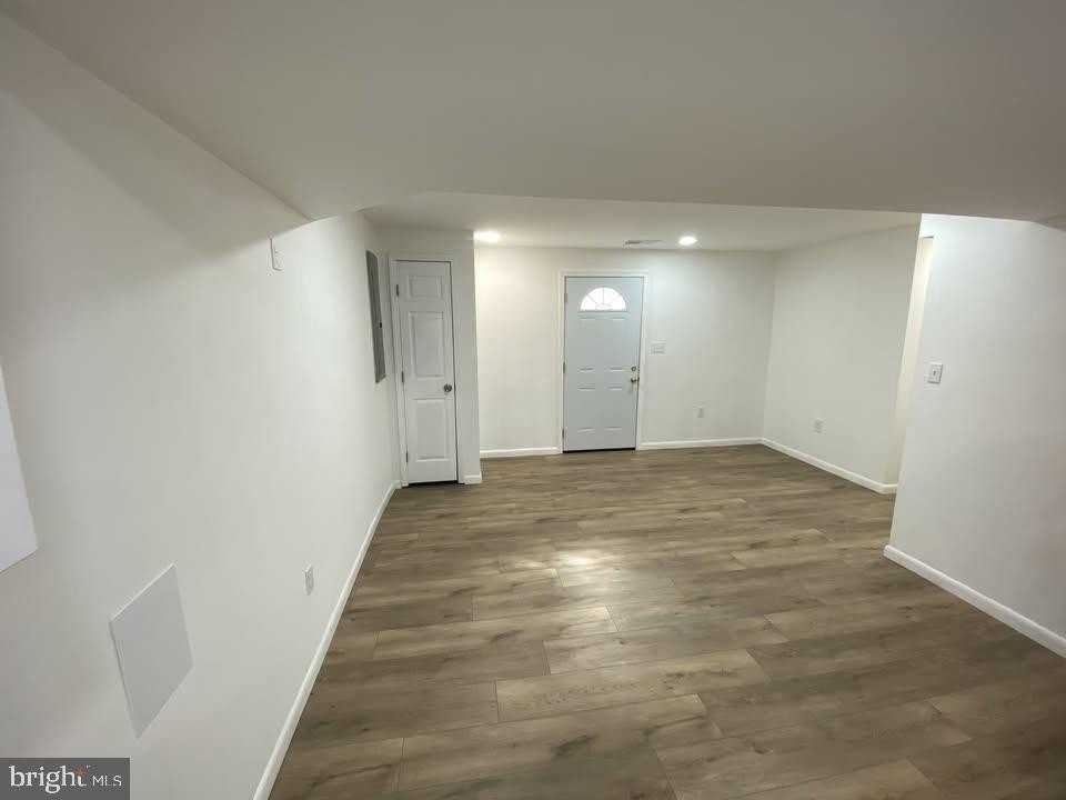 8859 Old Lewis Ct - Photo 2 of 17
