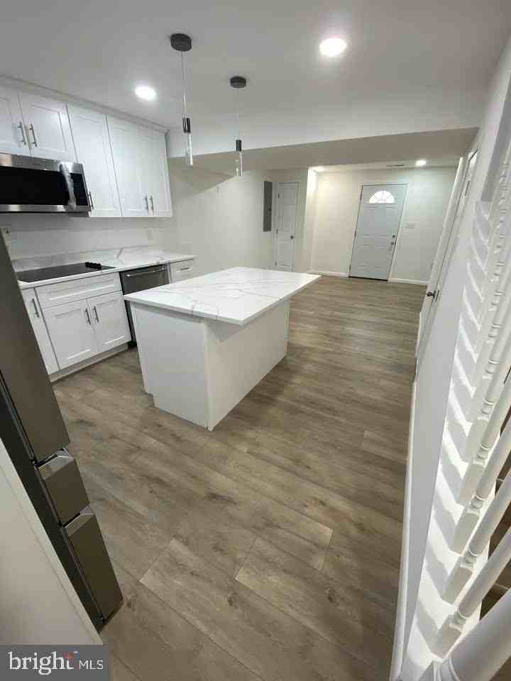8859 Old Lewis Ct - Photo 3 of 17