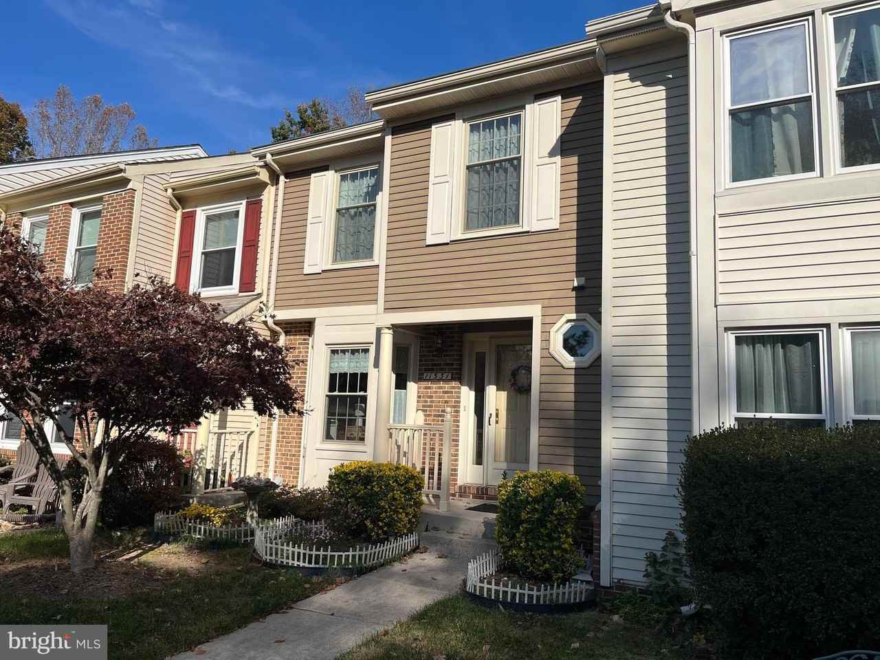 11531 Hill Meade Ln - Photo 2 of 32