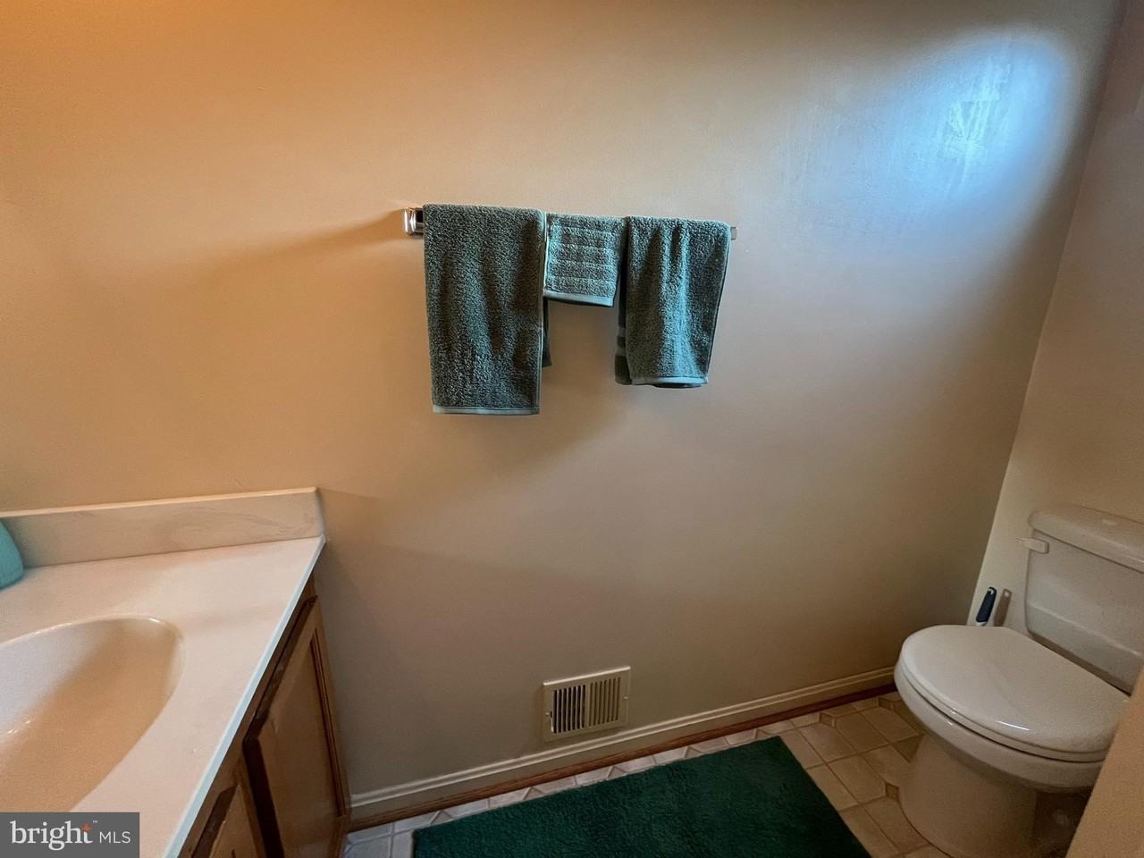 11531 Hill Meade Ln - Photo 4 of 32