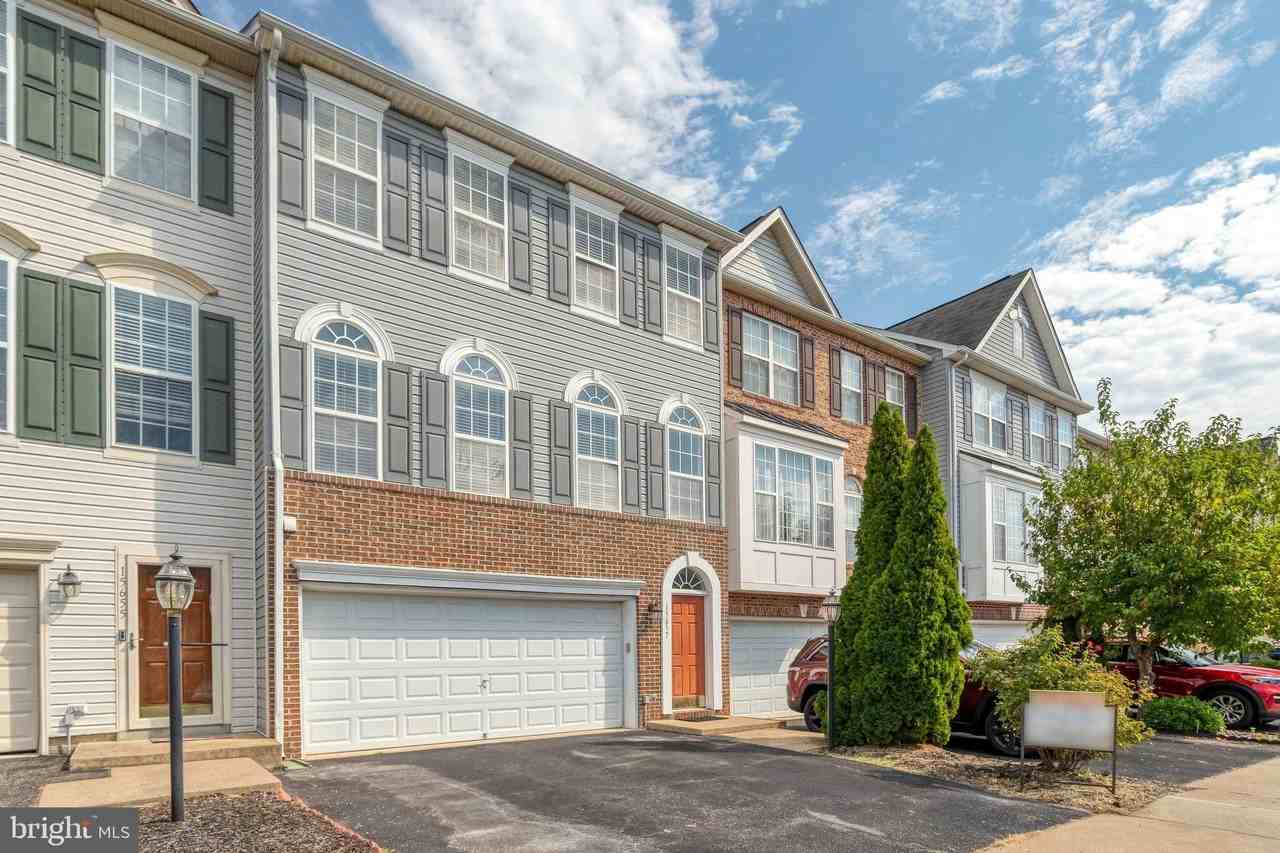 15657 William Bayliss Ct - Photo 2 of 41