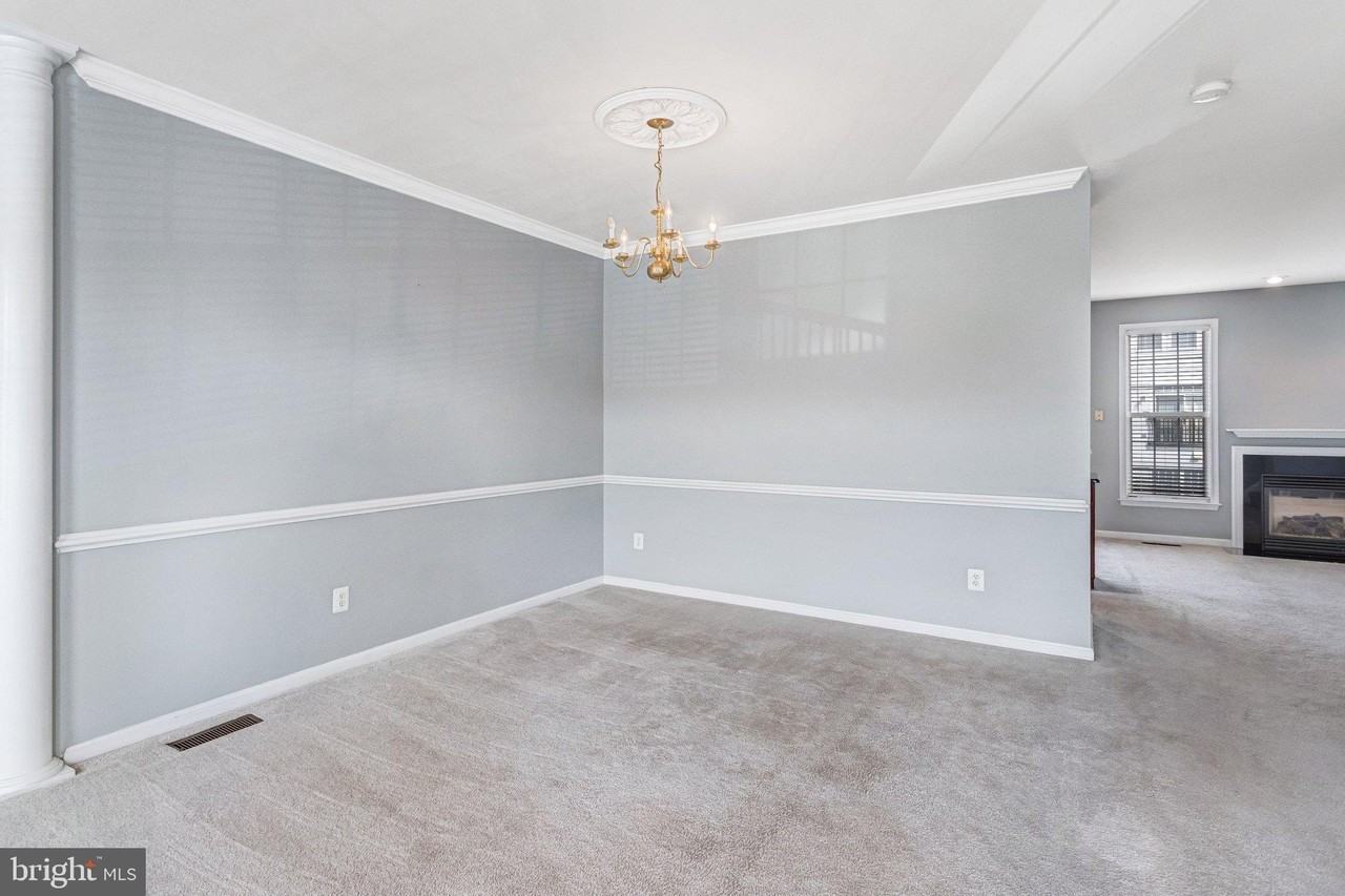 15657 William Bayliss Ct - Photo 7 of 41