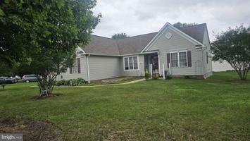 featured image of 10415 Kings Cove Ct