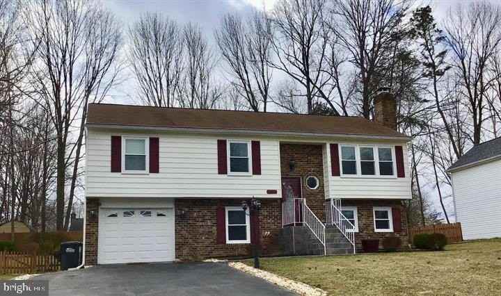 306 Huckstep Ave - Photo 3 of 33