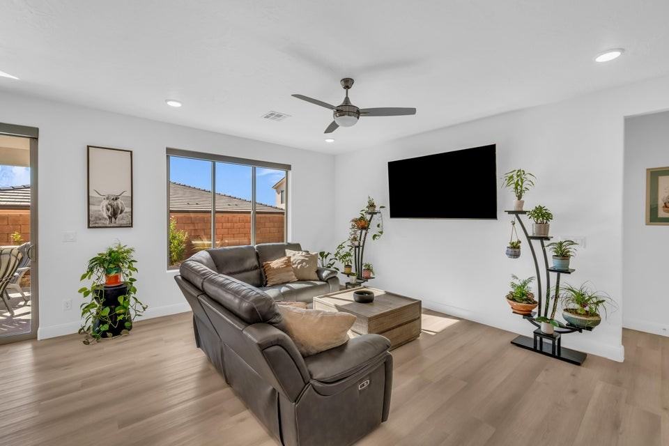 4546 S Lucy Ln #1 - Photo 4 of 21