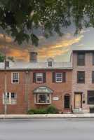 featured image of 18 N New St #2