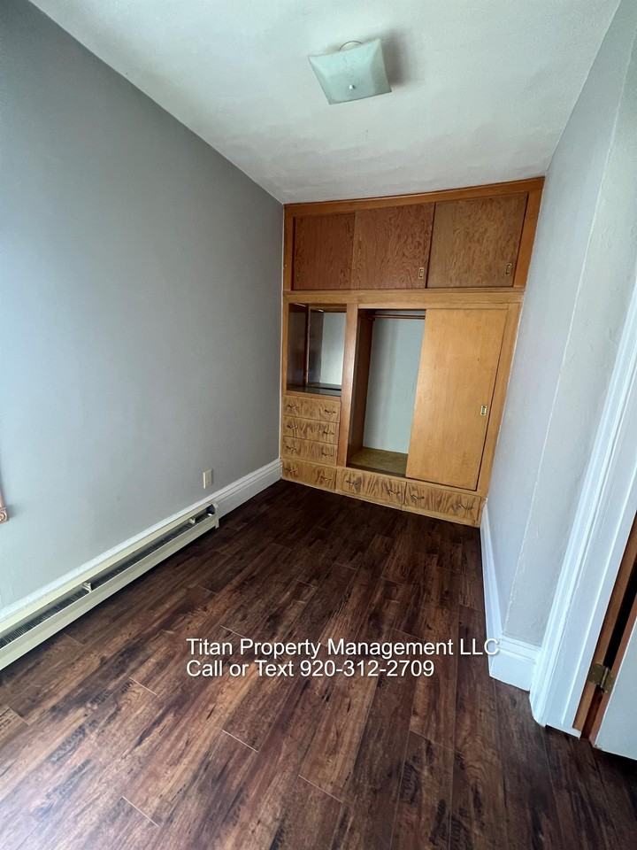 411 W 10th Ave - Photo 3 of 7