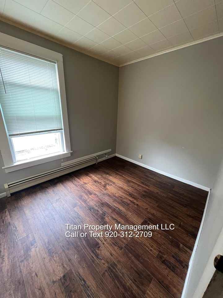 411 W 10th Ave - Photo 6 of 7