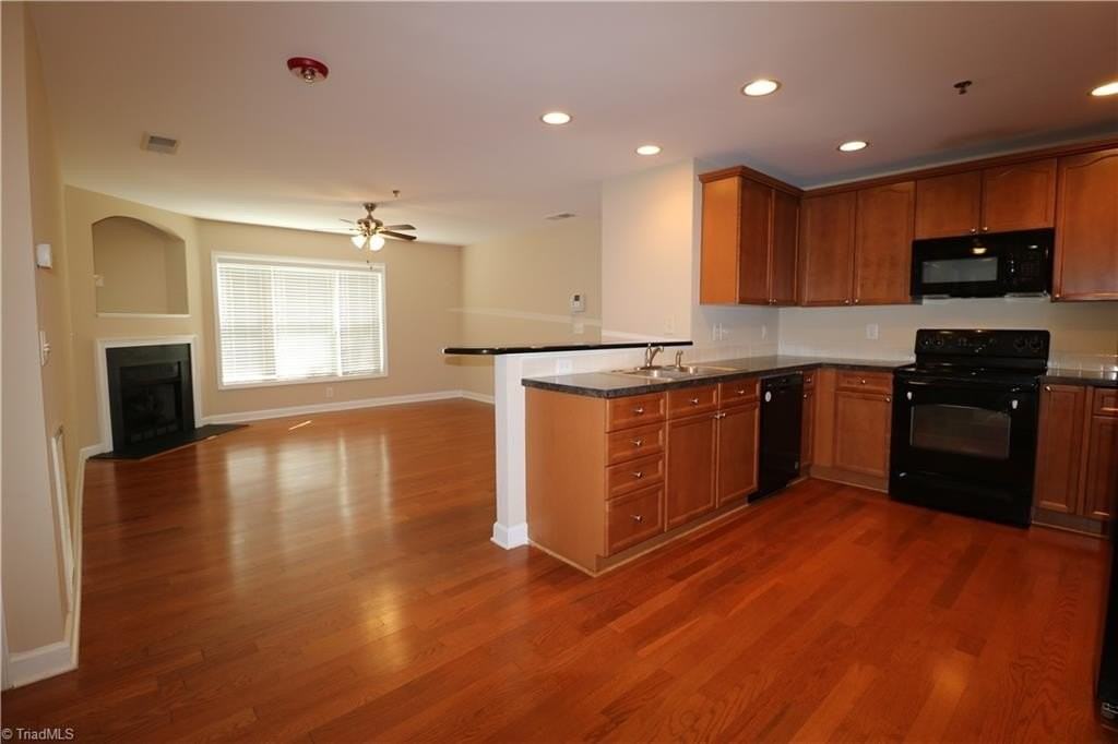 4762 Tatton Park Cir #1B