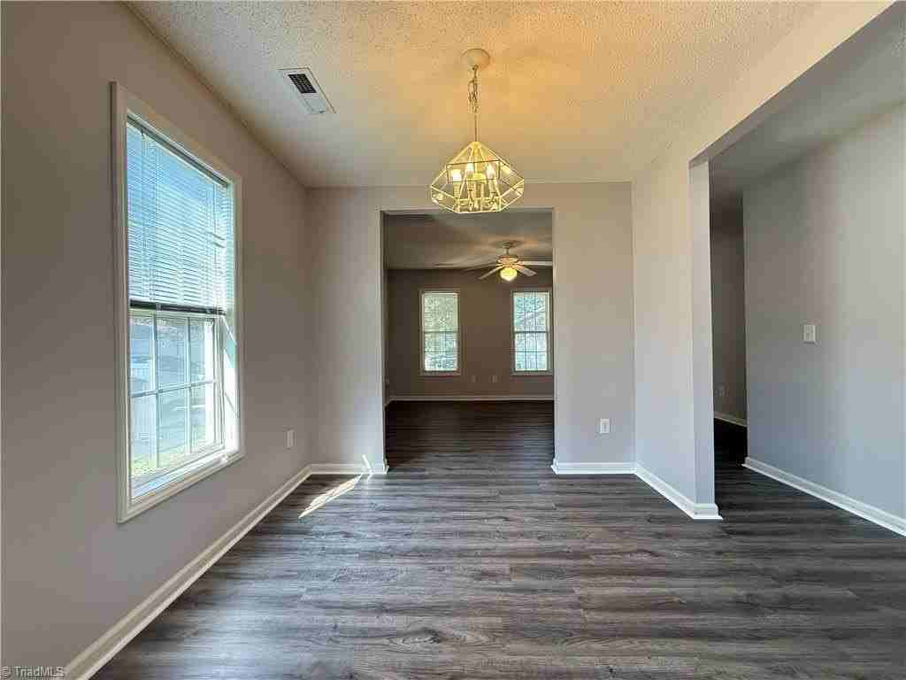 172 Cameron Way Cir - Photo 4 of 18
