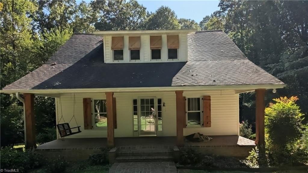 1540 Yadkinville Rd - Photo 2 of 34