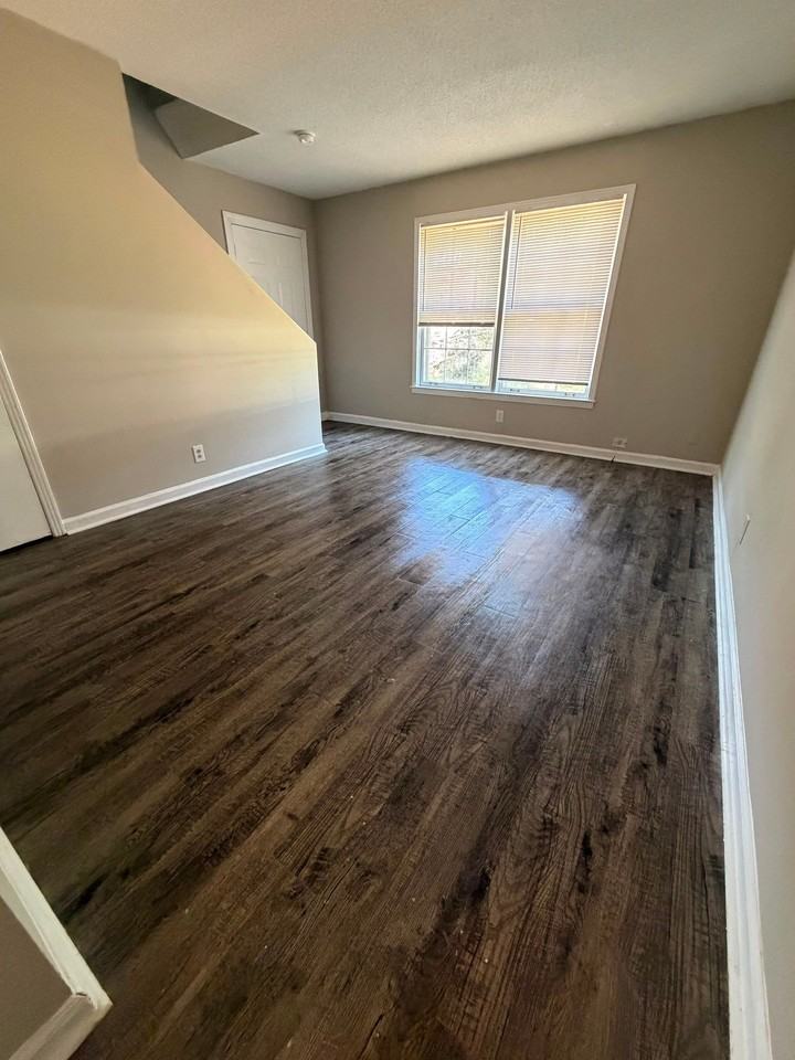 732 Holder Dr #1 - Photo 2 of 4