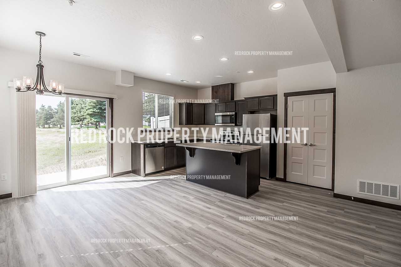 1548 E Latitude Ln #1 - Photo 6 of 18