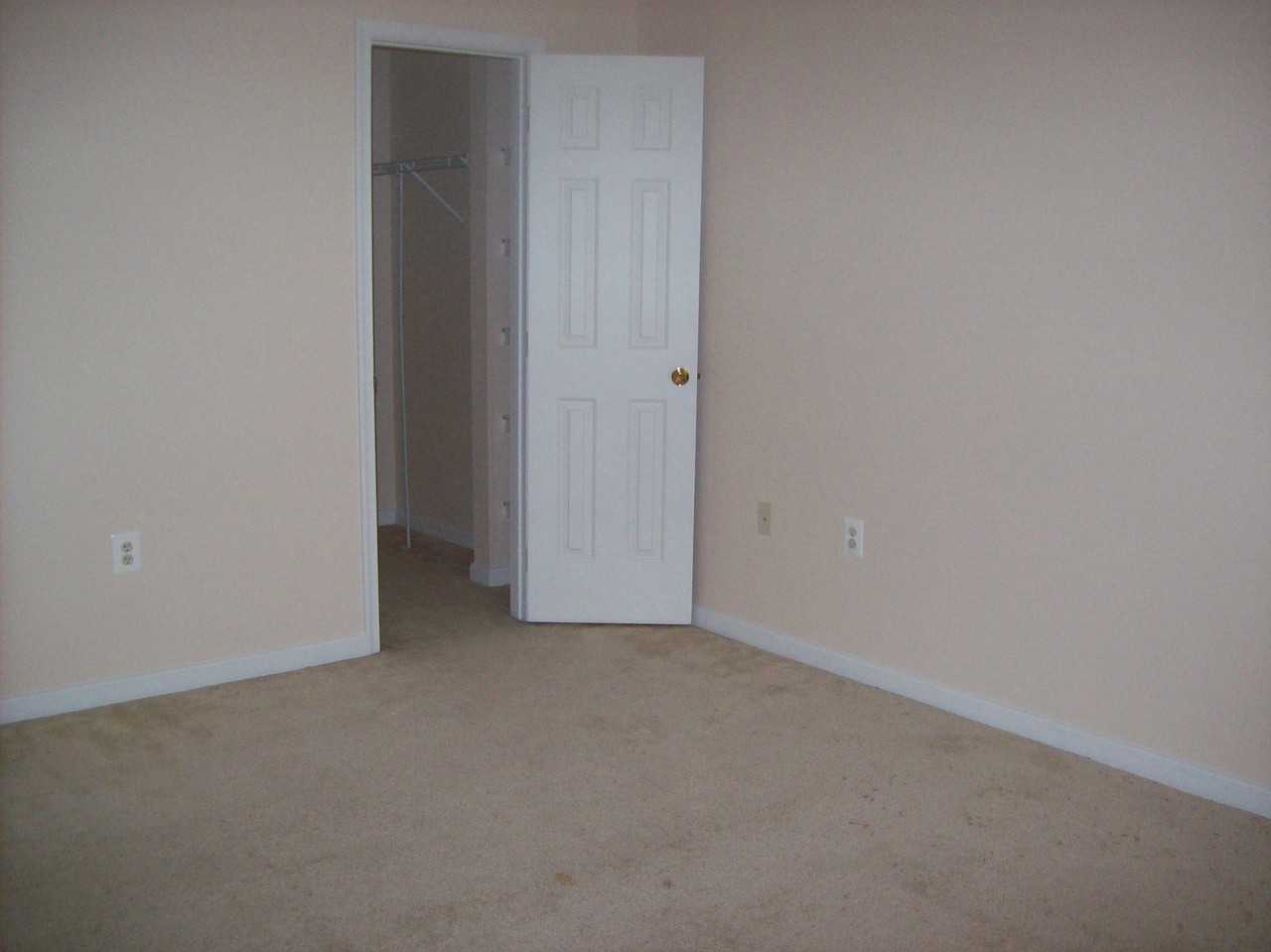 653 Constellation Sq Se #1 - Photo 5 of 5