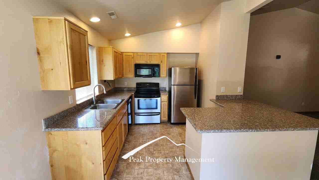 210 Ascent Ct #A - Photo 5 of 12