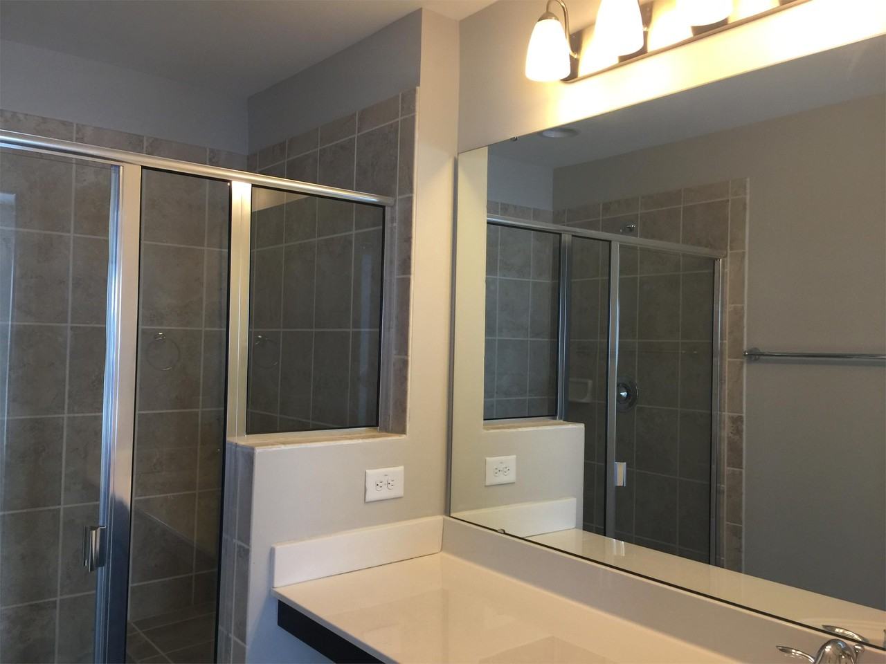 1105 Metropolitan Dr #1 - Photo 4 of 20