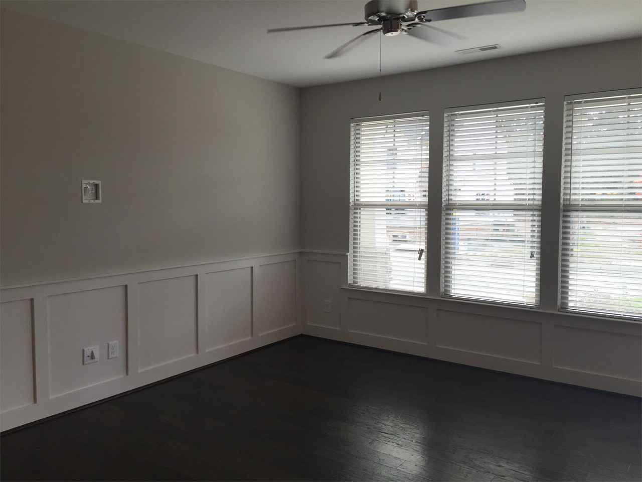 1105 Metropolitan Dr #1 - Photo 5 of 20