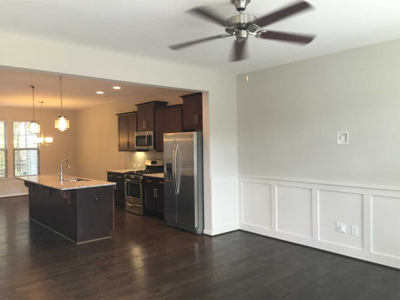 1105 Metropolitan Dr #1 - Photo 7 of 20