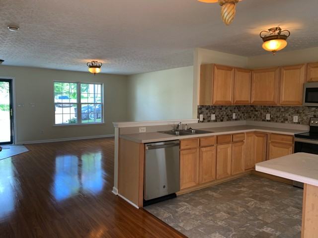 2028 Lime St #1 - Photo 3 of 20