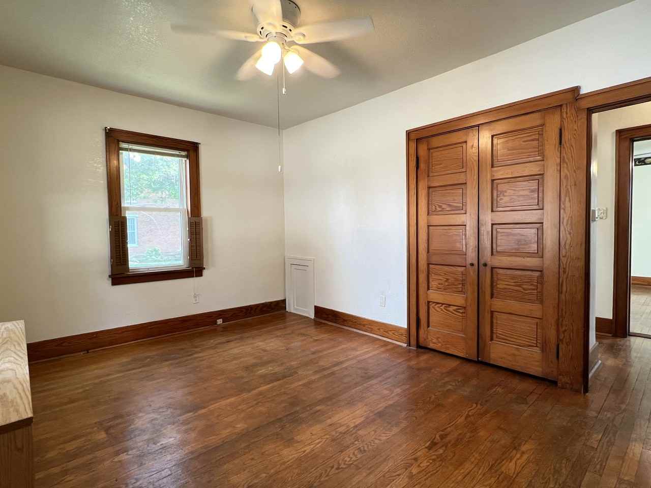 1550 W 3rd St #1 - Photo 2 of 10