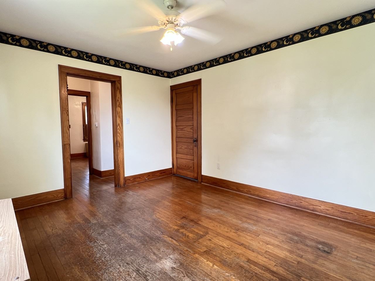1550 W 3rd St #1 - Photo 5 of 10