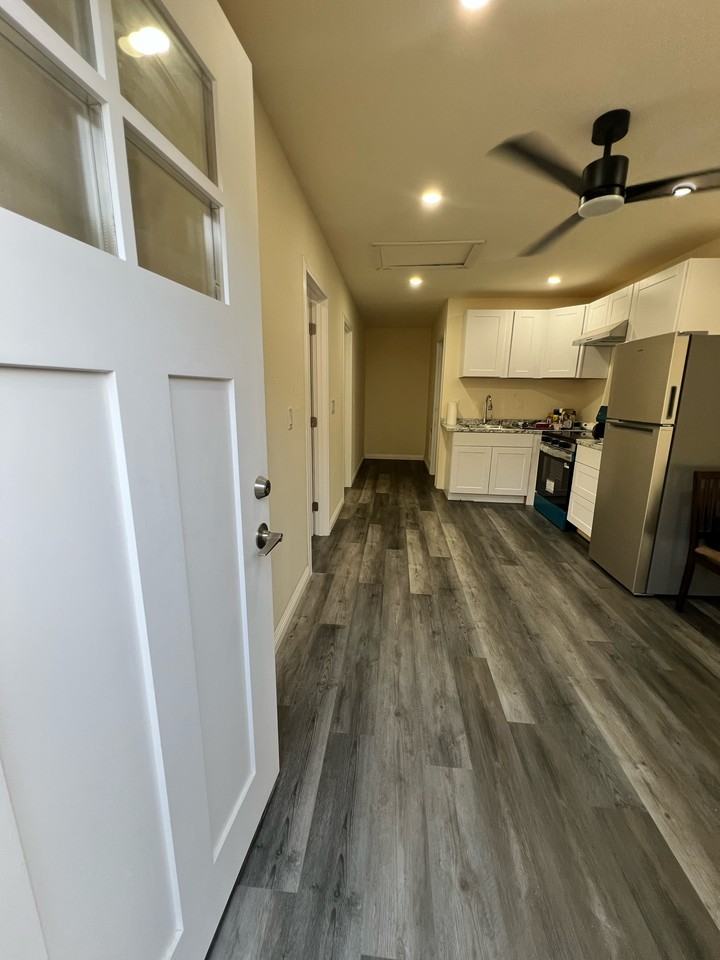 1529 Duarte Pl #1 - Photo 7 of 16