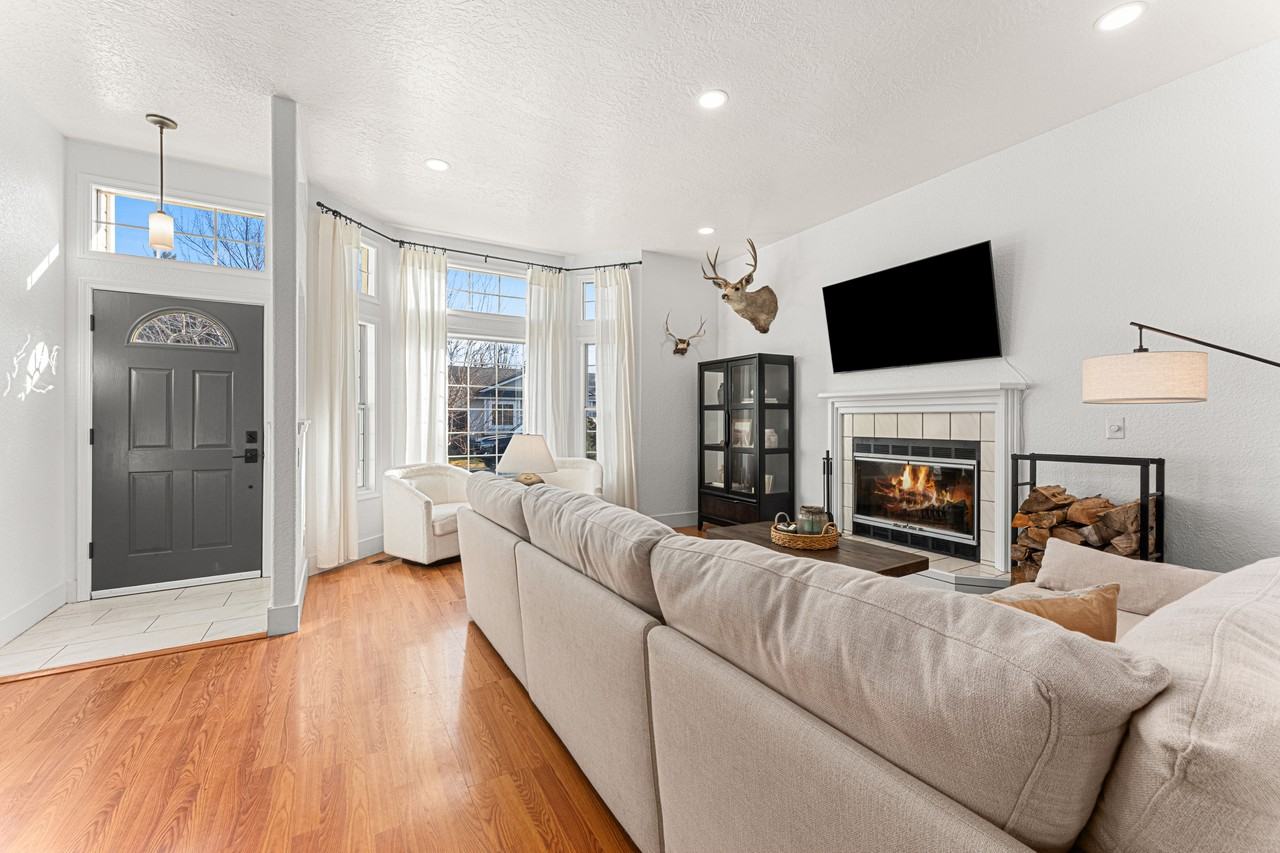 2301 N Yonkers Ln #1 - Photo 7 of 40