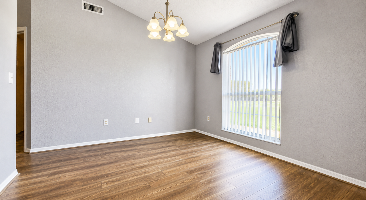 954 Highland Crest Cir #1 - Photo 7 of 18