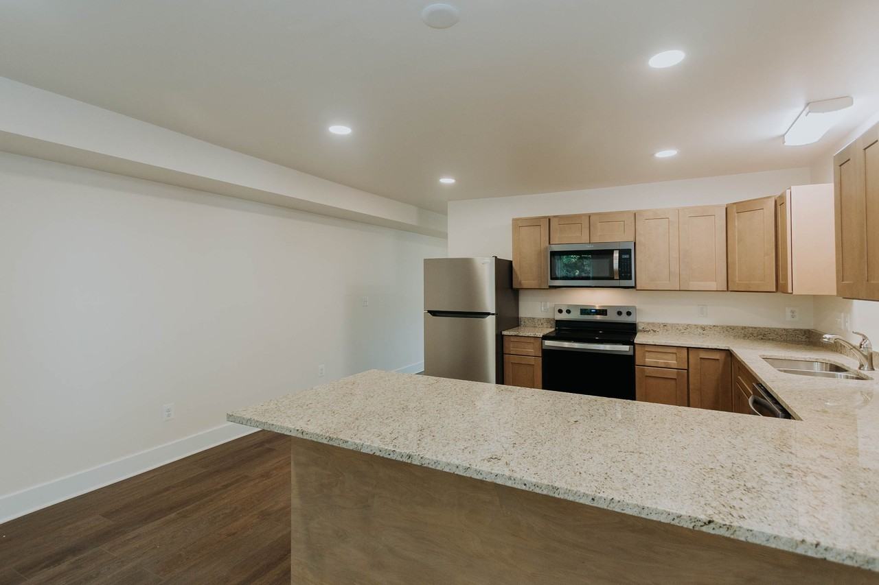 218 S Georgia Ave #1 - Photo 5 of 30