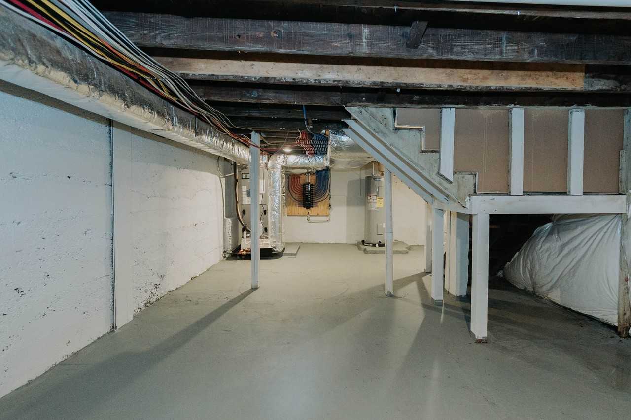 218 S Georgia Ave #1 - Photo 6 of 30