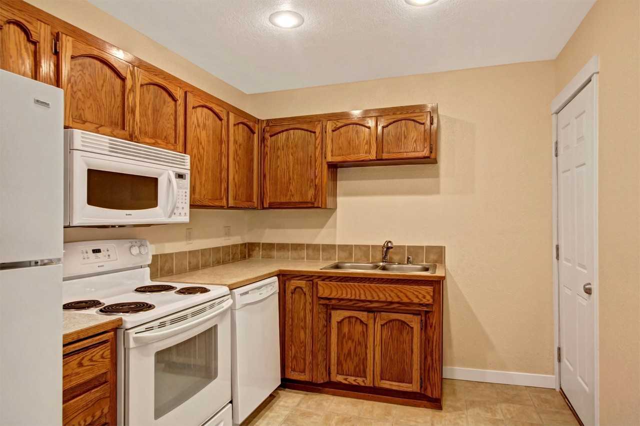 16304 52nd Ave W #4 - Photo 4 of 11