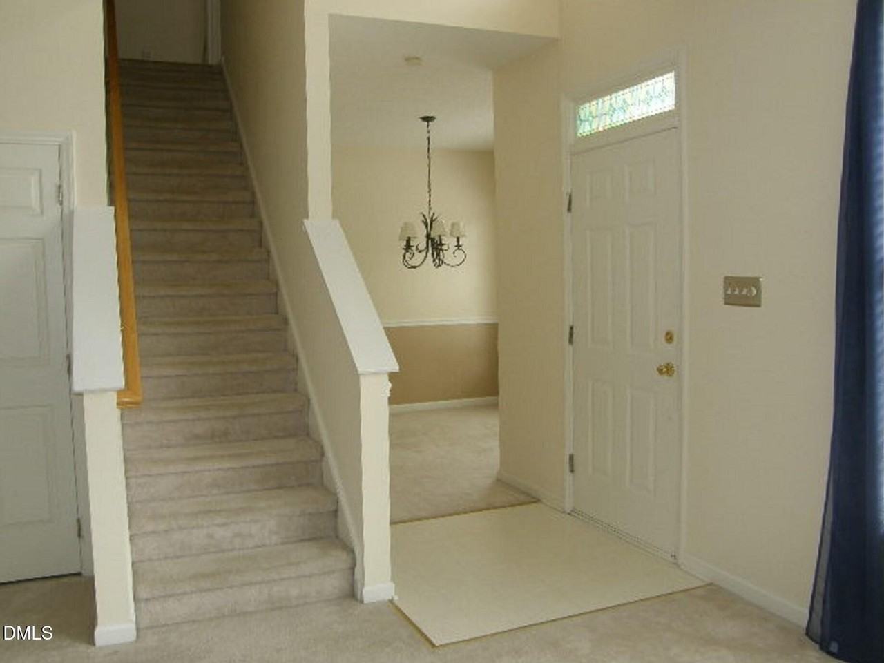 207 Cove Creek Dr - Photo 3 of 19