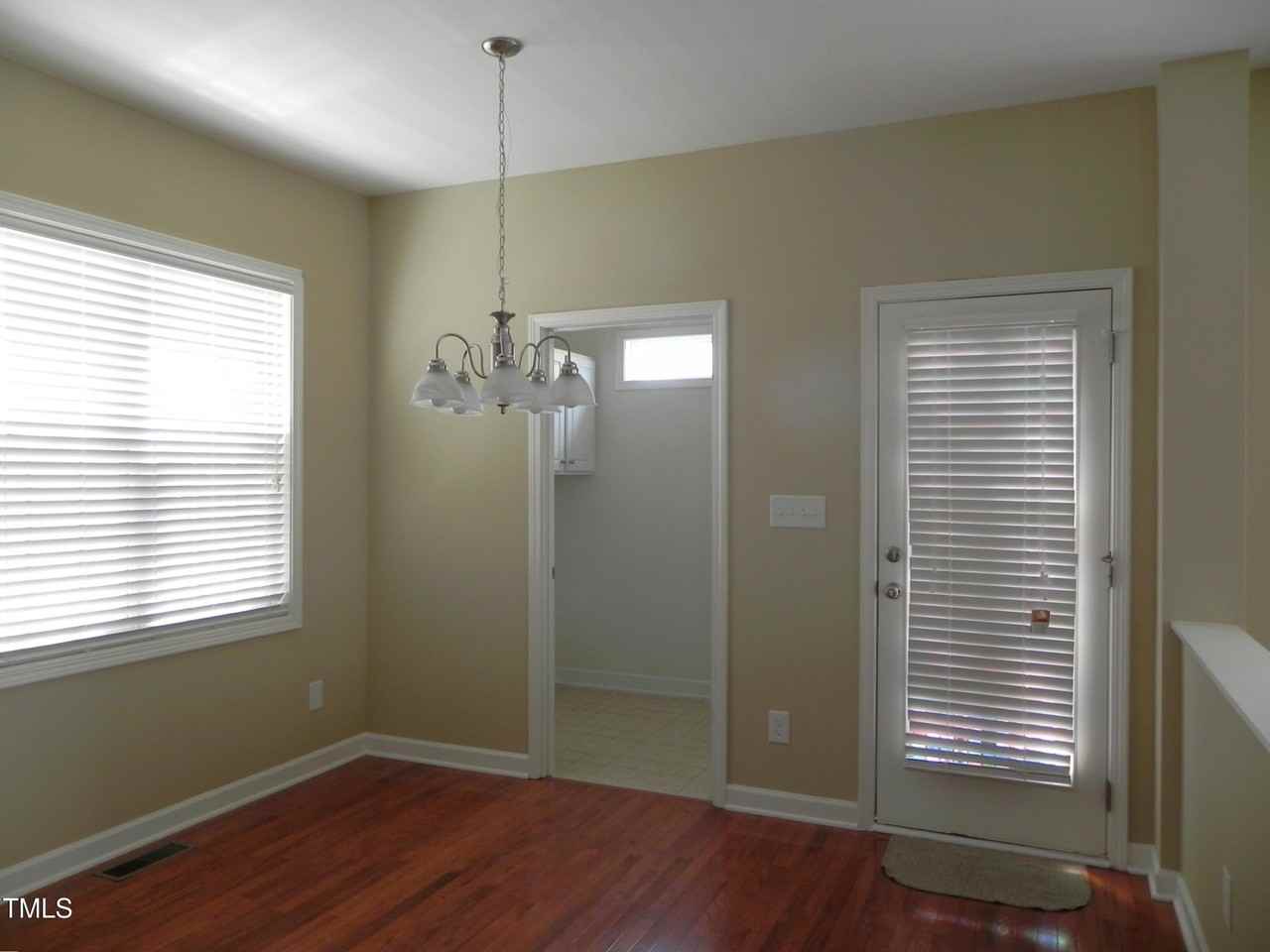 217 Butterbiggins Ln - Photo 5 of 13