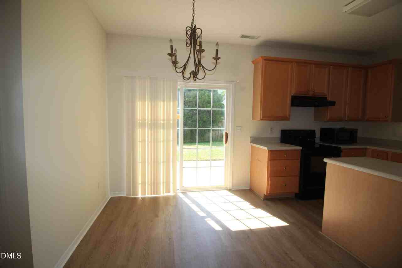 8439 Haines Creek Ln - Photo 7 of 15