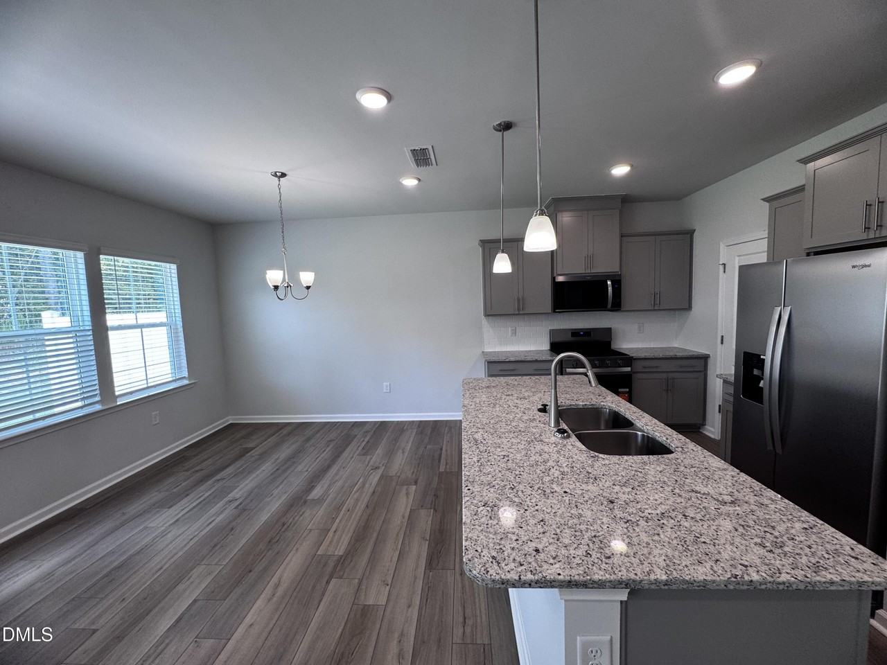 205 Broomside Ave - Photo 2 of 16