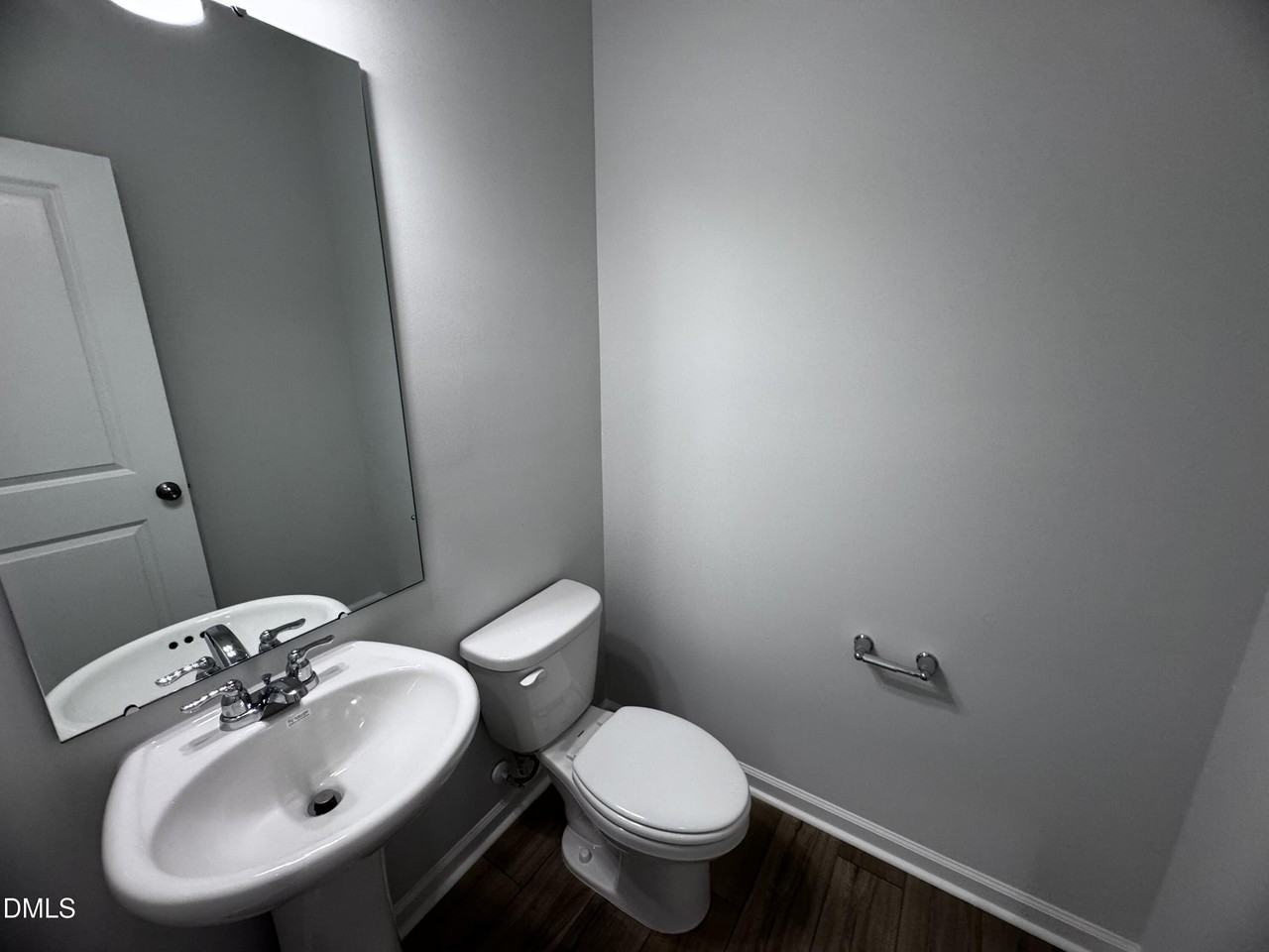 205 Broomside Ave - Photo 6 of 16