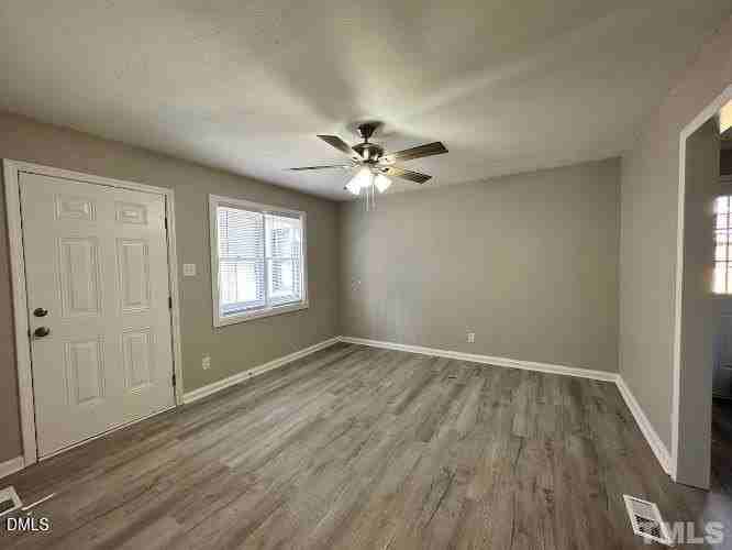 2704 Cartier Dr - Photo 2 of 12
