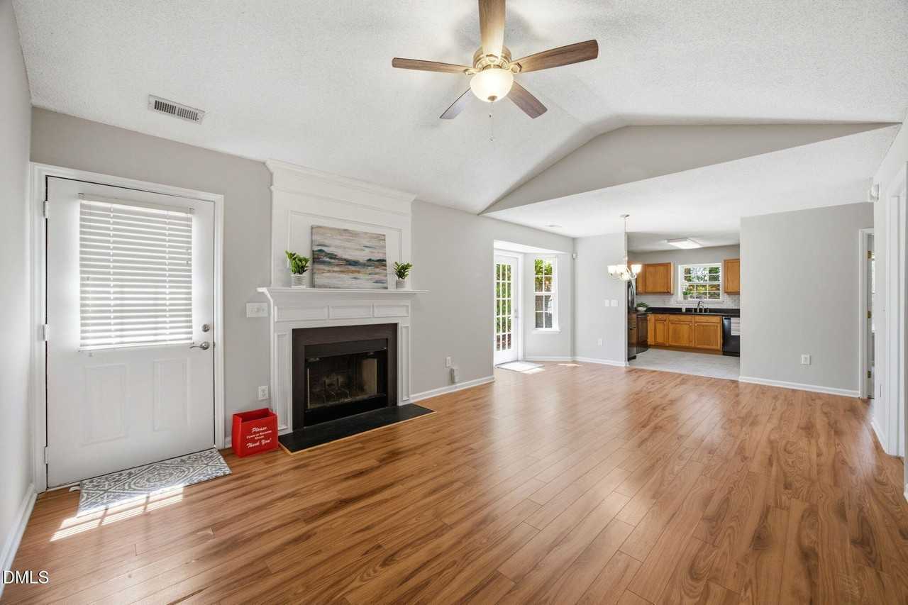 4408 Nightfall Ct - Photo 6 of 16