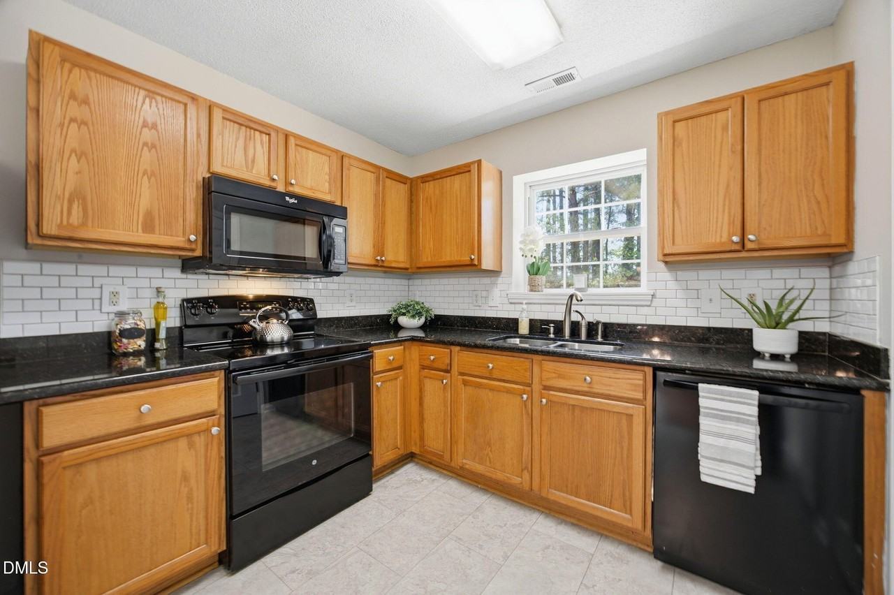 4408 Nightfall Ct - Photo 7 of 16