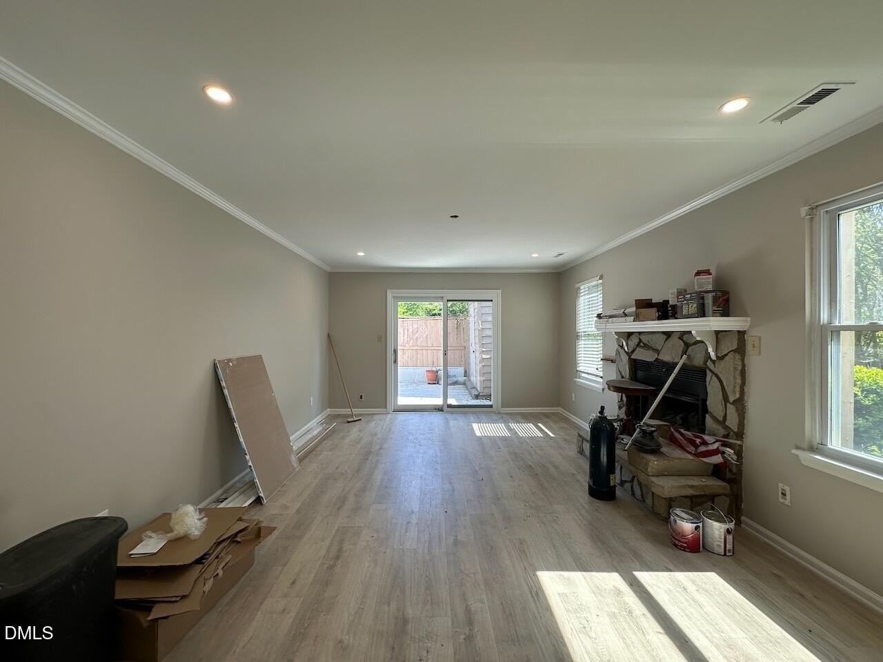 5400 Pine Top Cir - Photo 7 of 18