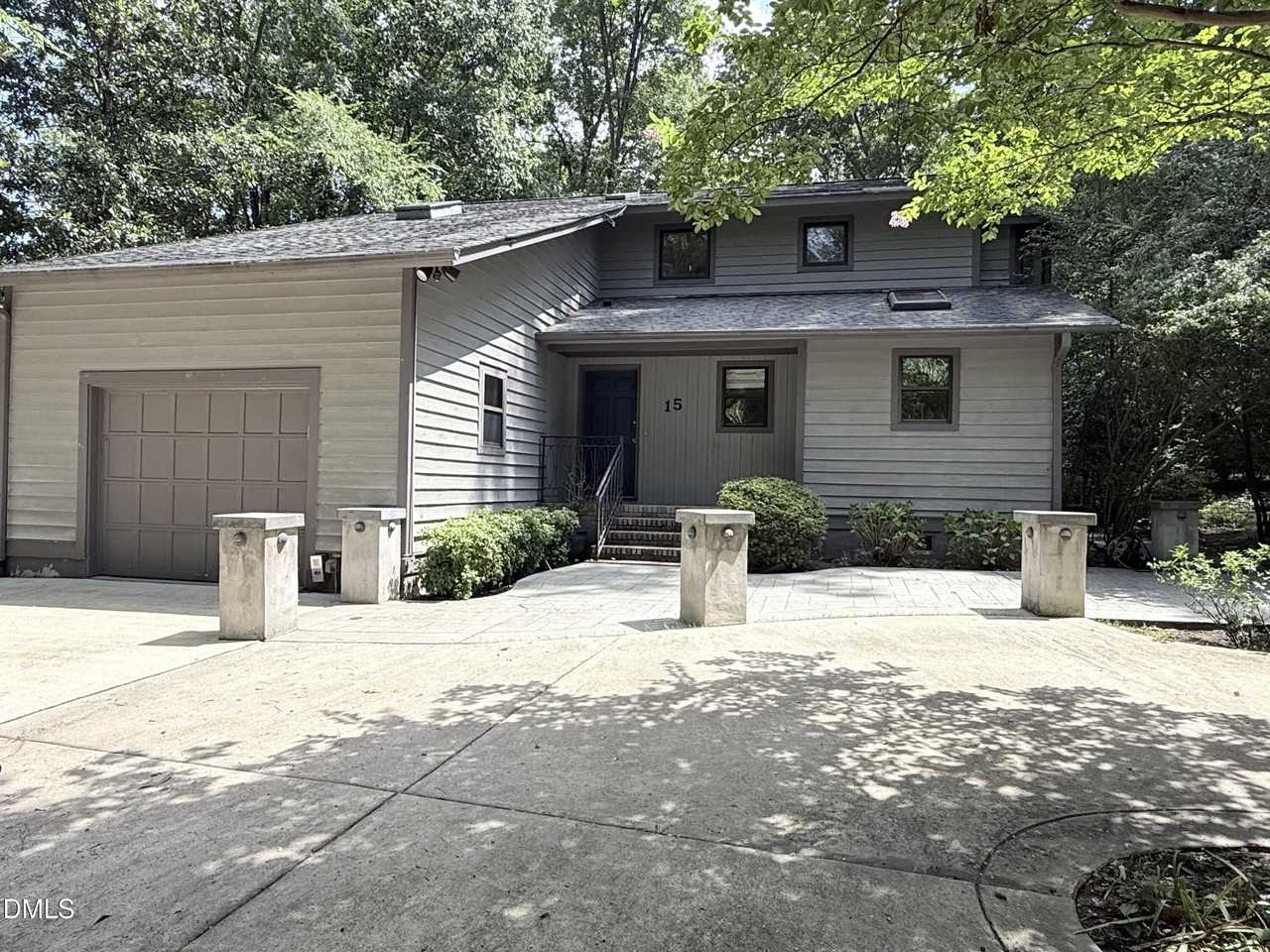 15 Harvey Pl - Photo 3 of 50