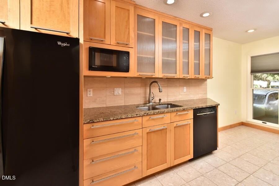 102 Mallard Ct - Photo 4 of 31