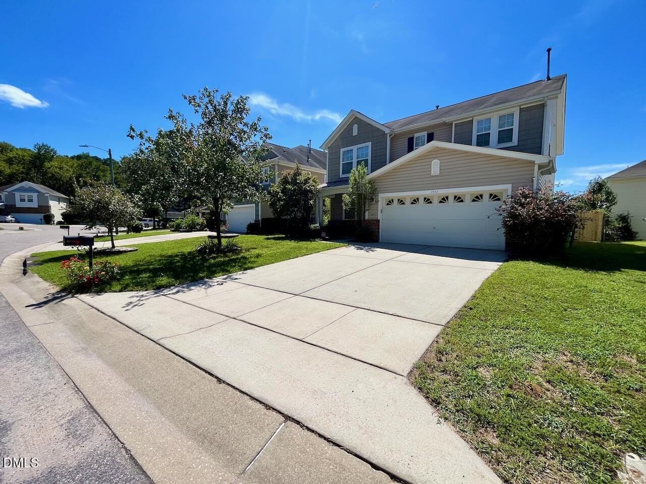 2932 Glade Aster Ct - Photo 2 of 23