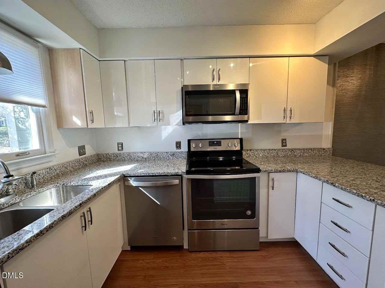 3411 Balfour E - Photo 5 of 24
