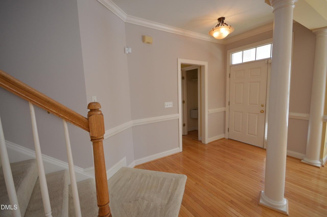 114 Prestonian Pl - Photo 5 of 26