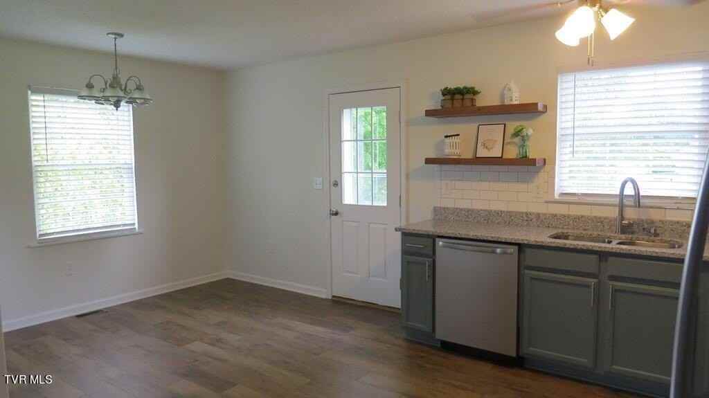 2156 Bradley St - Photo 4 of 9