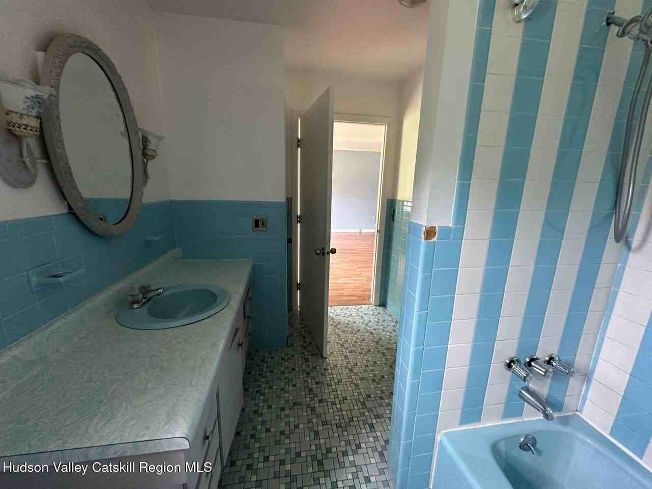 2 Dutch Barn Dr - Photo 4 of 22