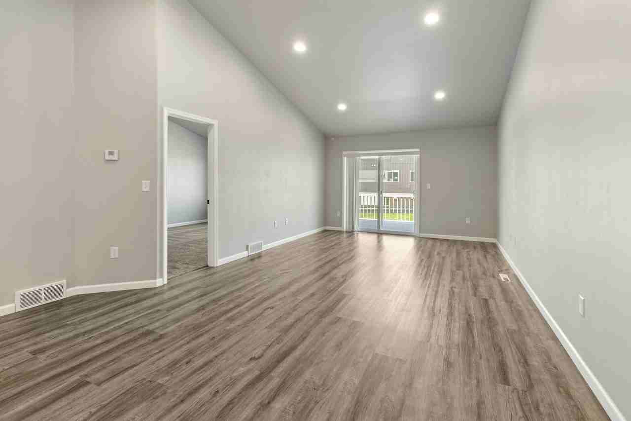 7241 29th St S #1 - Photo 2 of 10
