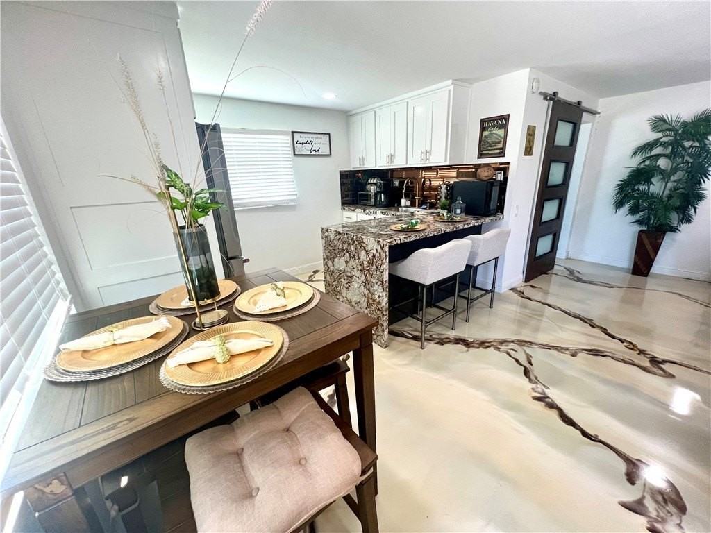 1299 E Levee Dr - Photo 4 of 16